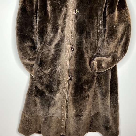 Vintage Sz 10-12 Sheared Fur Button Front Coat w/detachable hood w leather trim - Picture 3 of 13